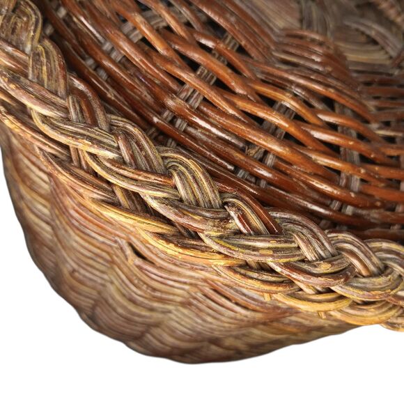 Vintage Wicker Rattan Basket With Lid Reddish Brown 12" x 6" - Picture 9 of 12